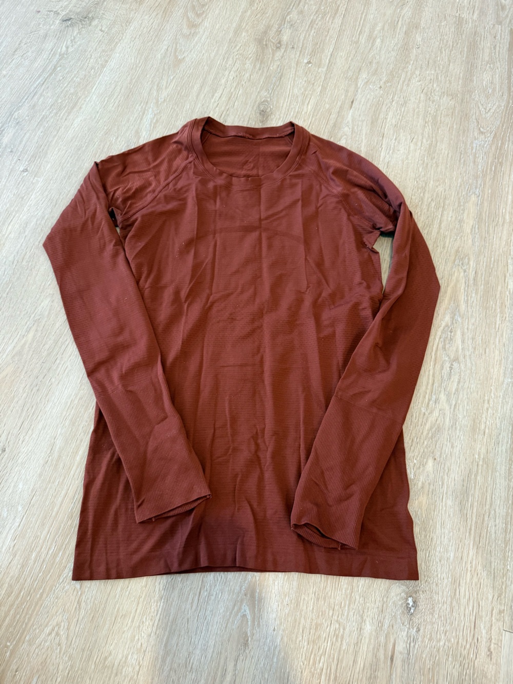 lululemon athletica Women's Long-Sleeve size 6